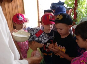 Wycieczka dzieci z grupy "Żabki" do Konarzewa